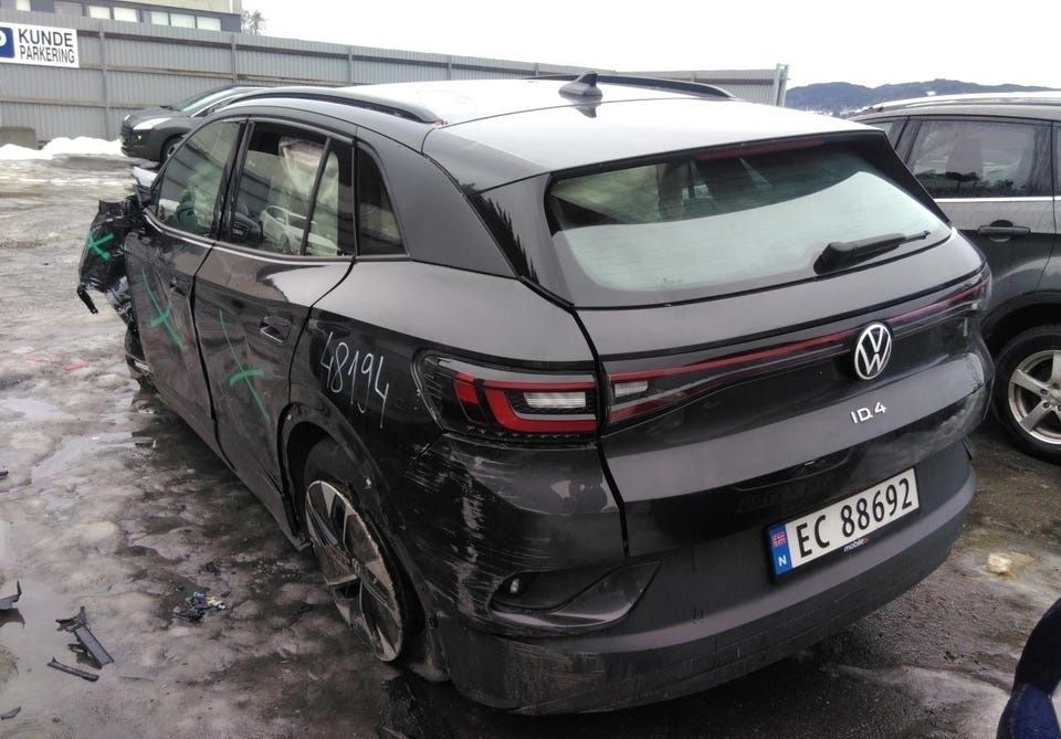 VW ID.4 82 kWh кришка багажника
