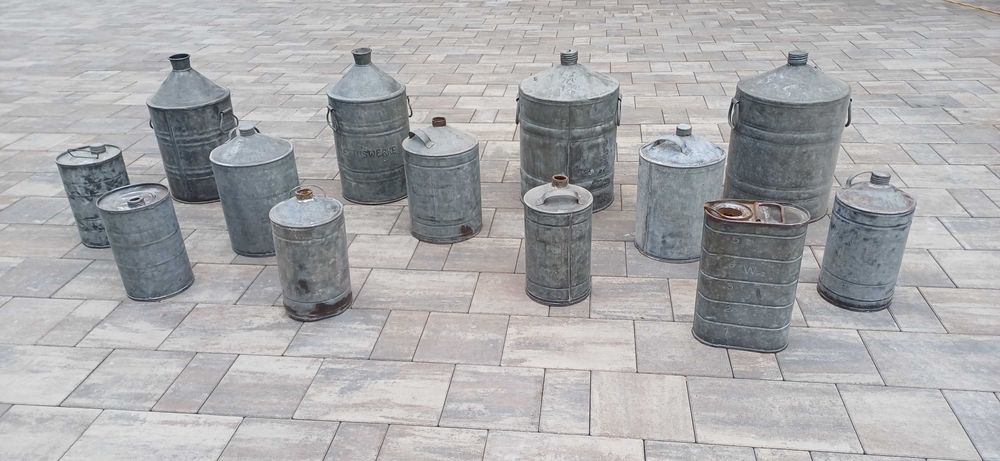 Stare emaliowane kanki, wiadra,miski tace,garnki,bańki ocynkowane.