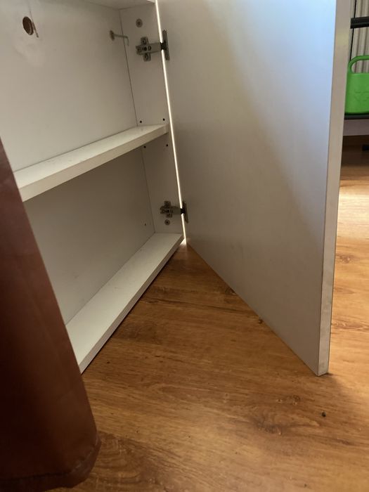 Lustro łazienkowe z szafką 60 cm