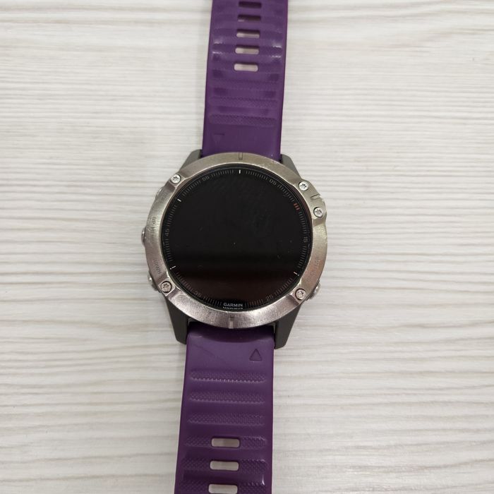Garmin fenix 6 sapphire.