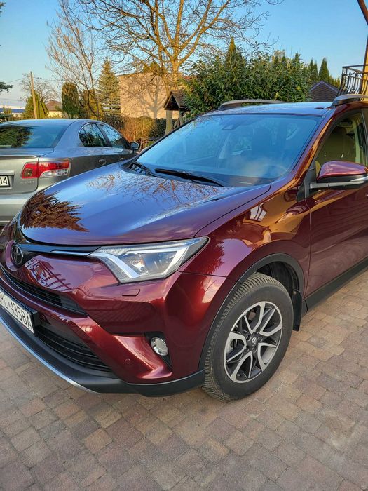 Auto Toyota Rav4. Tel. 515 861 193