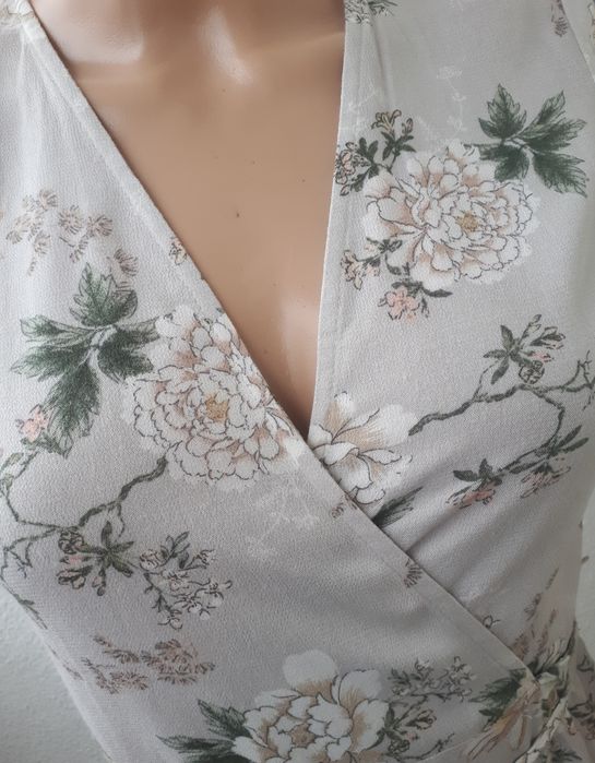 Sukienka kopertowa z wiskozy kwiaty Pull&Bear 36 S