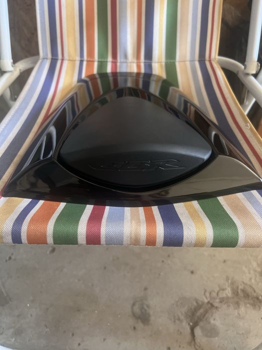 Продам заглушку Хонда сбр 600 рр