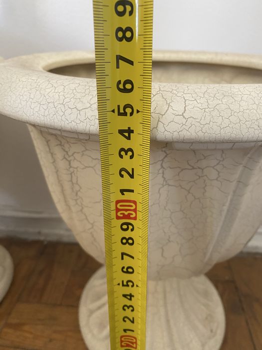 Taças brancas com tampa