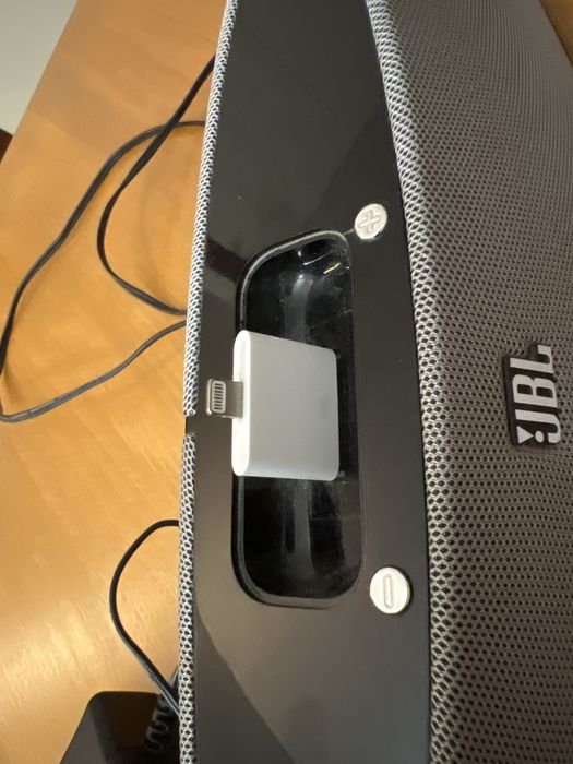 Coluna JBL com ficha
