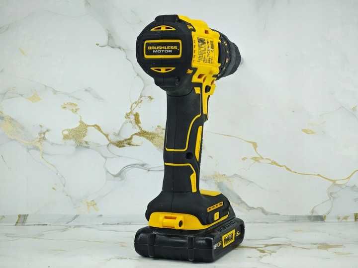 Wkrętarka akumulatorowa DEWALT DCD777