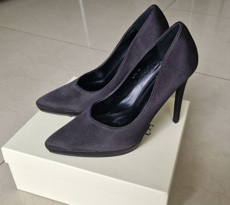 Buty Szpilki czarne 38