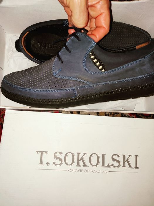 40 eleganckie buty skórzane młodzieżowe męskie