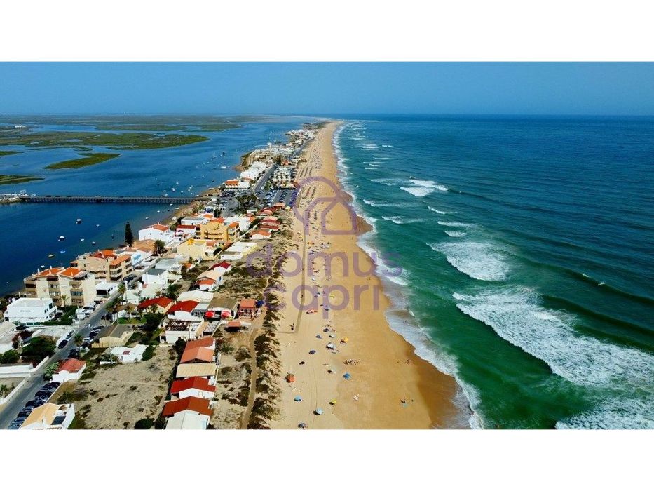 Apartamento T3 com Estacionamento em Faro -