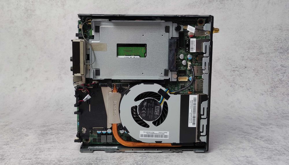 Комп'ютер Lenovo ThinkCentre M700-710 Tiny i3-6100 8GB DDR4 SSD 120GB