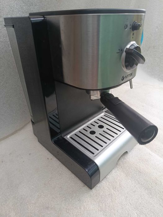 Кофеварка кавоварка еспресо VITEK VT-1513.