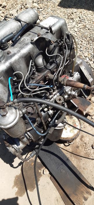 Двигун Mercedes 615 2.0 дизель