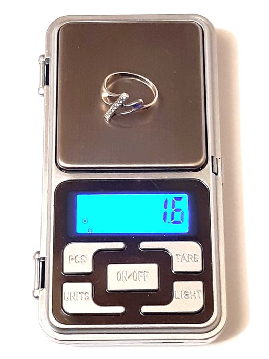 Женское кольцо серебро 925 пр, 17 размер, клеймо, вес 1.6 г, винтаж