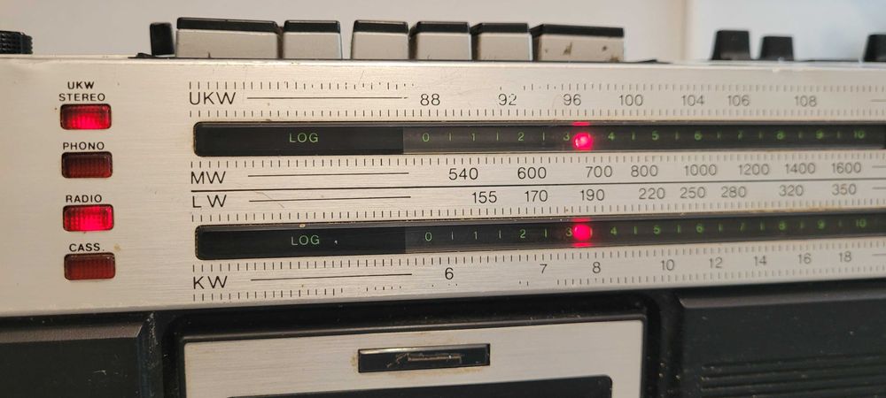 Radiomagnetofon Sanwa 7065