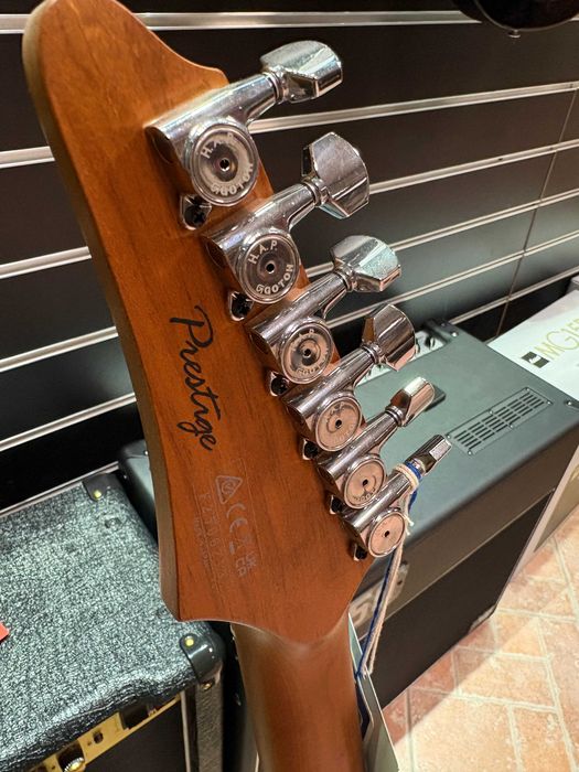 Ibanez Prestige AZ2204 PW