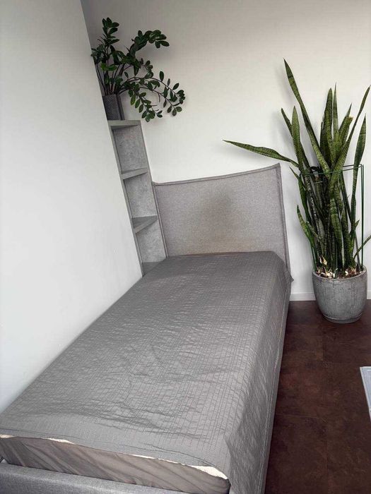 Односпальне ліжко з ортопедичним матрацом