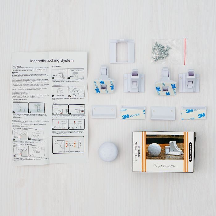 4+1 штуки! Магнитный замок от детей на мебель, ящики, двери.