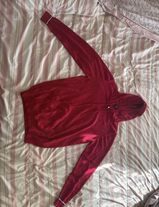 Polo vermelho da Quebramar