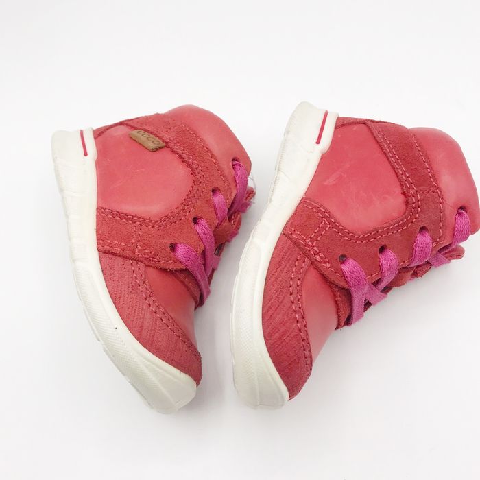 Оригінальні дитячі черевички Ecco. Розмір: 20-26