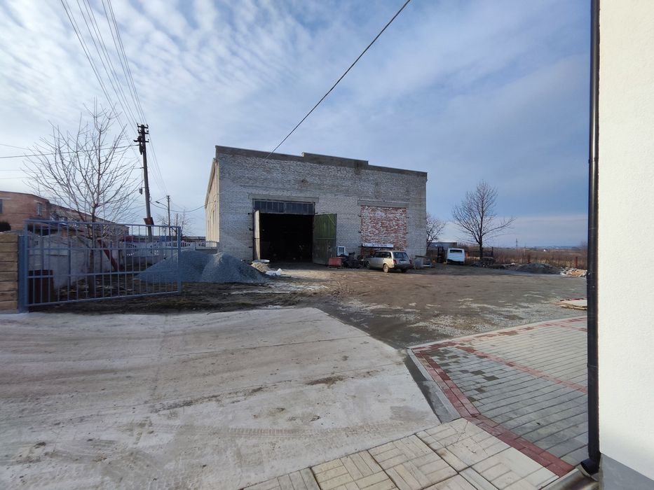 Оренда приміщення під СТО, склад з новим підйомником та  офісом