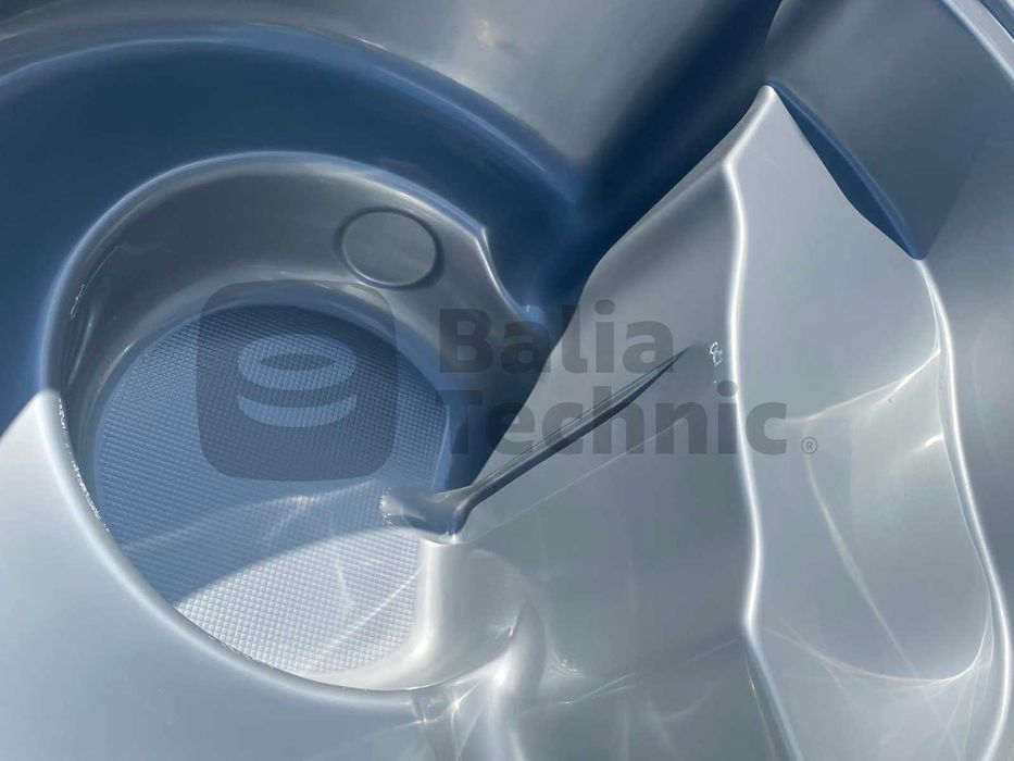 Wkład akrylowy zintegrowany do balii ogrodowej, ruskiej bani