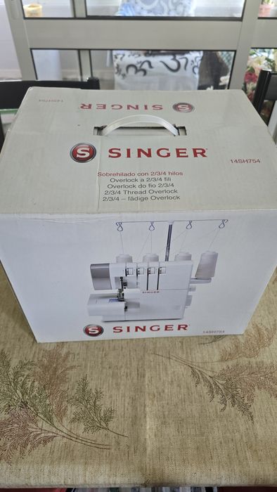 Máquina custura singer - corte e cose