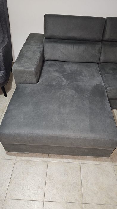 Sofá com chaise longue