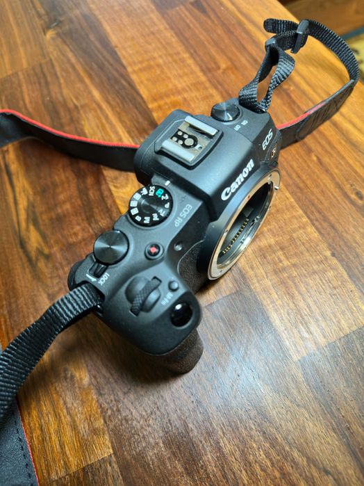 Canon EOS RP - Full Frame - Mirrorless