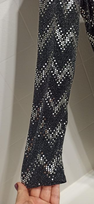 Sukienka mini cekiny Wallis 40 L czarno srebrna