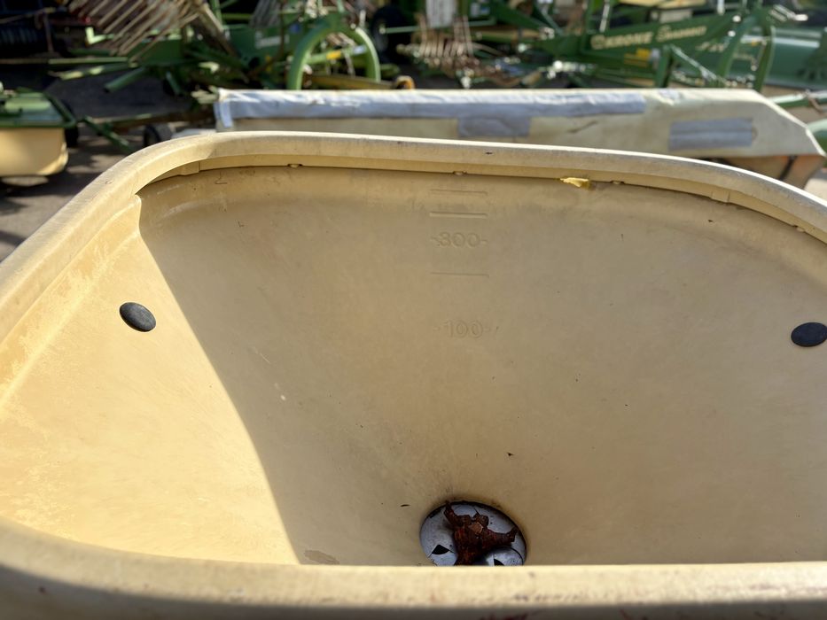 distribuidor de adubo e sementes