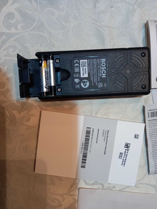 Detektor metali, kabli Bosch Truvo