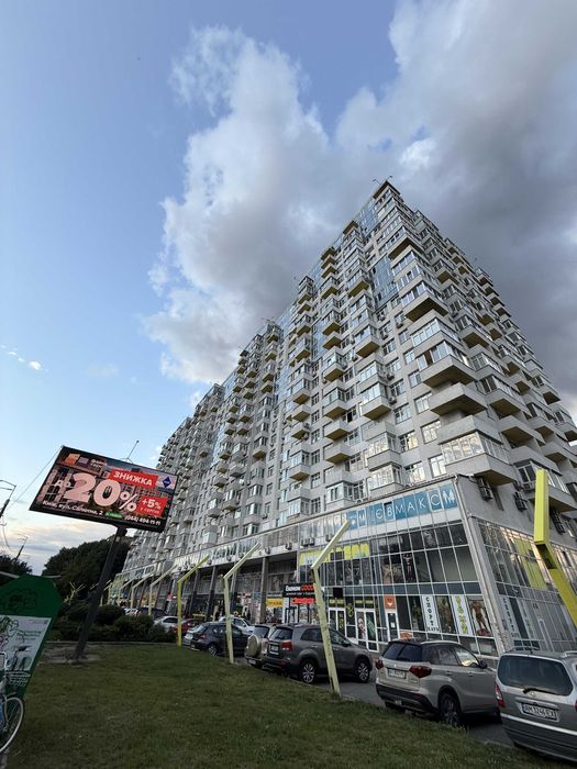 Продаж квартири з новим ремонтом Нивки Щербакывського 52