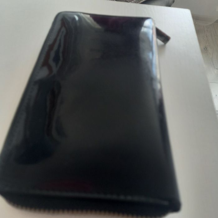 Portfel Armani Jeans oryginalny czarny duży portmonetka skóra lakierow