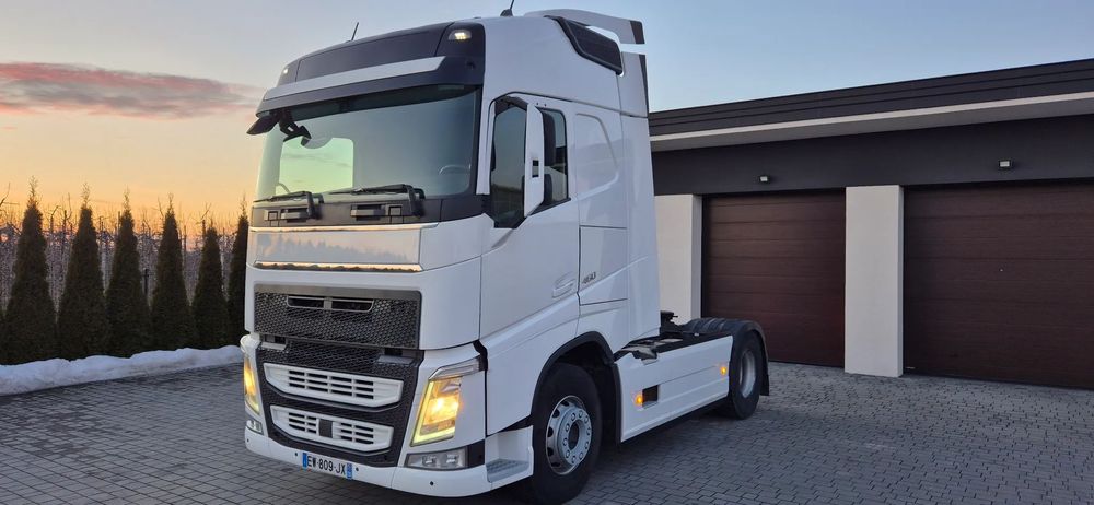 Volvo FH 460 STANDARD  Pełne Spoilery * 2 x Zbiornik * Francja *