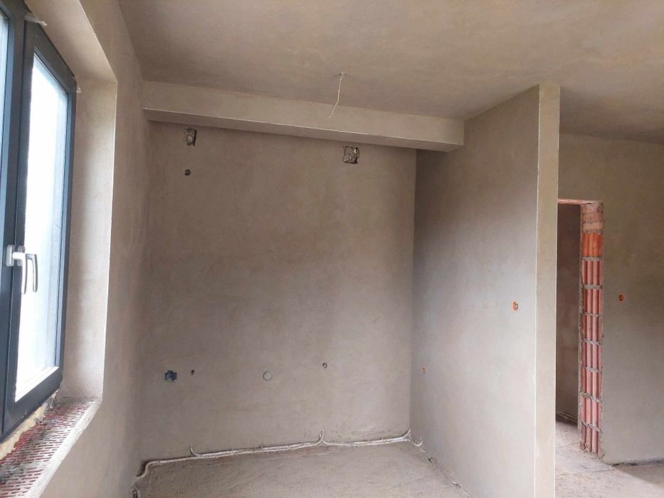 Tynki cementowo wapienne  maszynowo  posadzki maszynowe