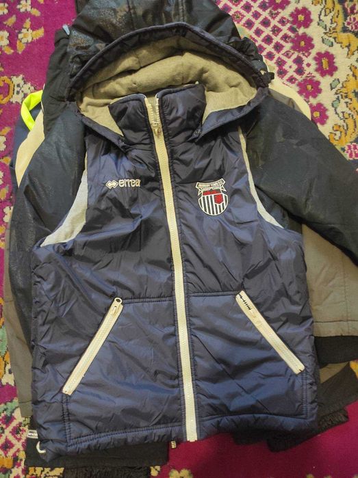 Одяг 10-12 років на хлопчика пакетом куртка весна-осінь,штани, желетка