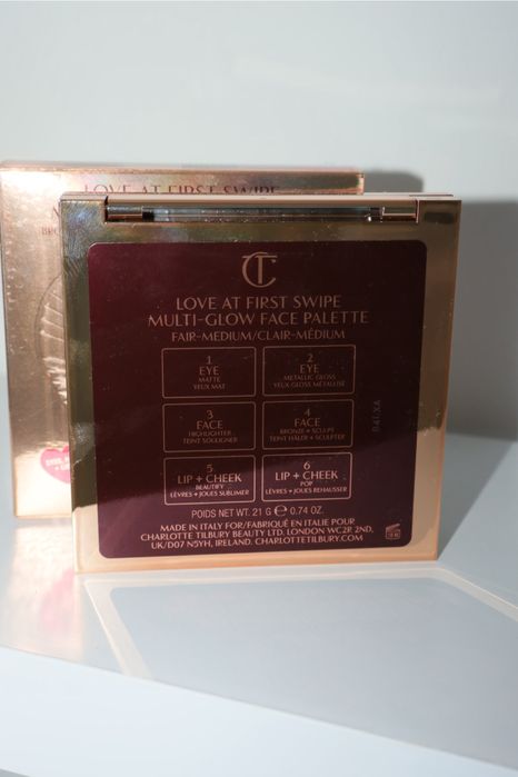 Палетка для обличчя Love at first Charlotte Tilbury