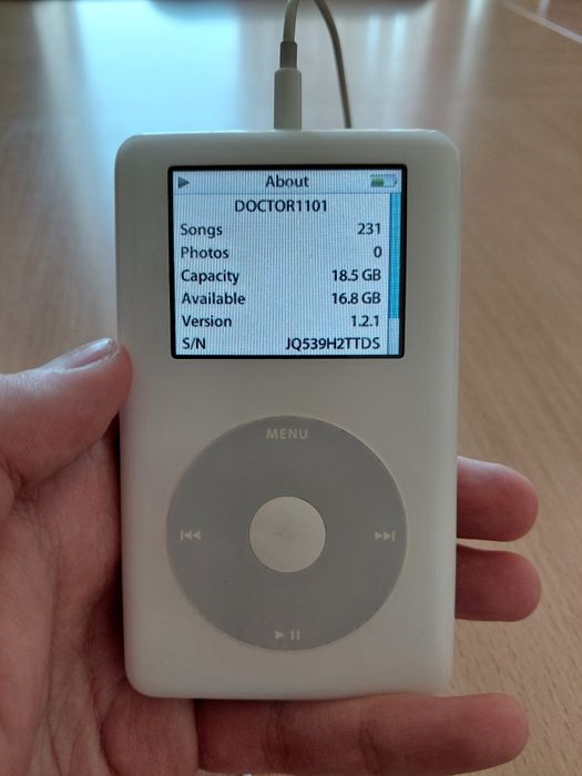 Плеєр iPod Classic 4 (iPod Photo), 20 Гб