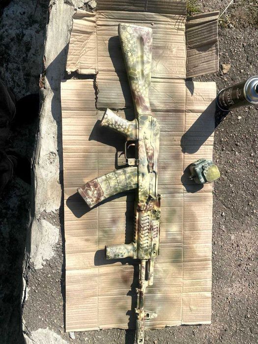 Трафарет для камуфляжа автомобилей либо снаряжения