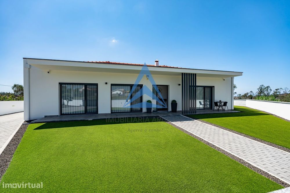 Moradia T4 com Jardim