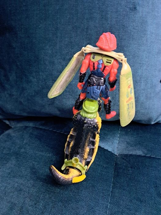 Figurka Action Falcon/Galoob Red Dread Wing 5 z 1995r.