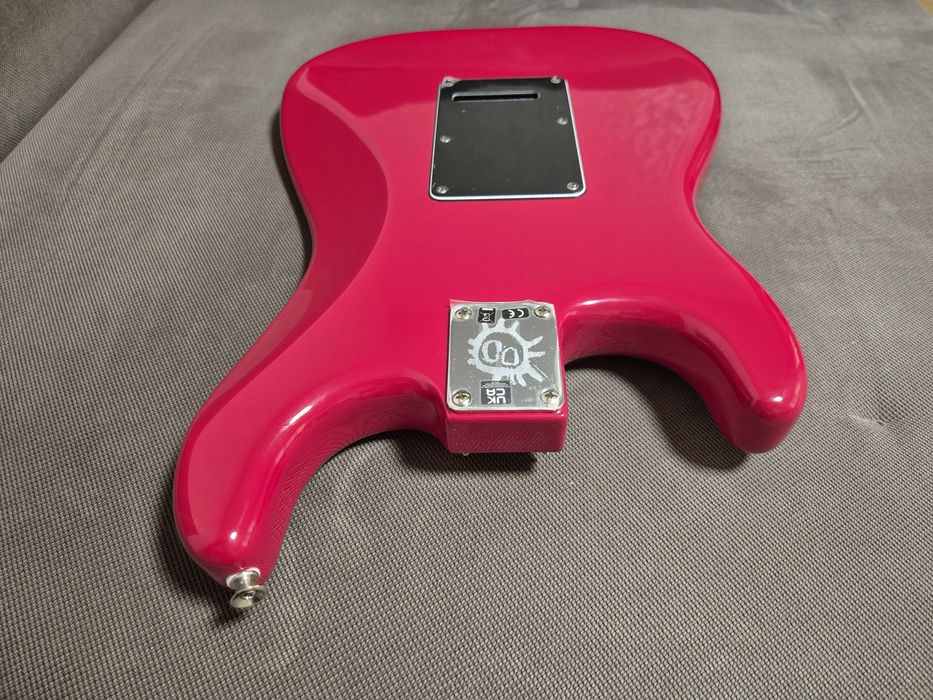 Fender Stratocaster Screamadelica 30th страт электрогитара дека корпус