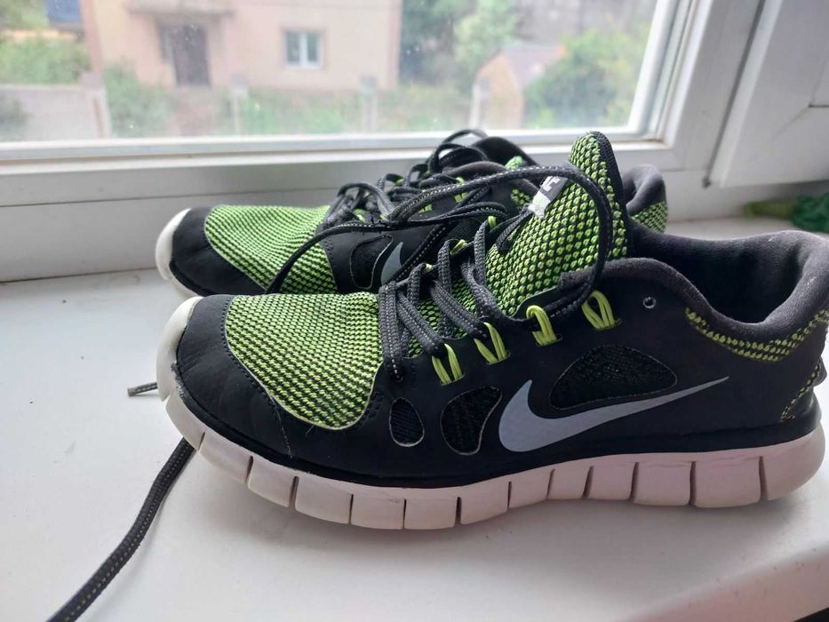 Кроссовки Nike  24,5 см