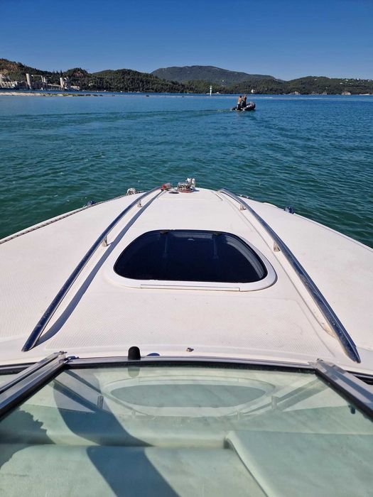 Embarcação Sea Ray 240 SS de 2006 Excelente estado - Totalmente revista - Preço Inclui atrelado de 2022
