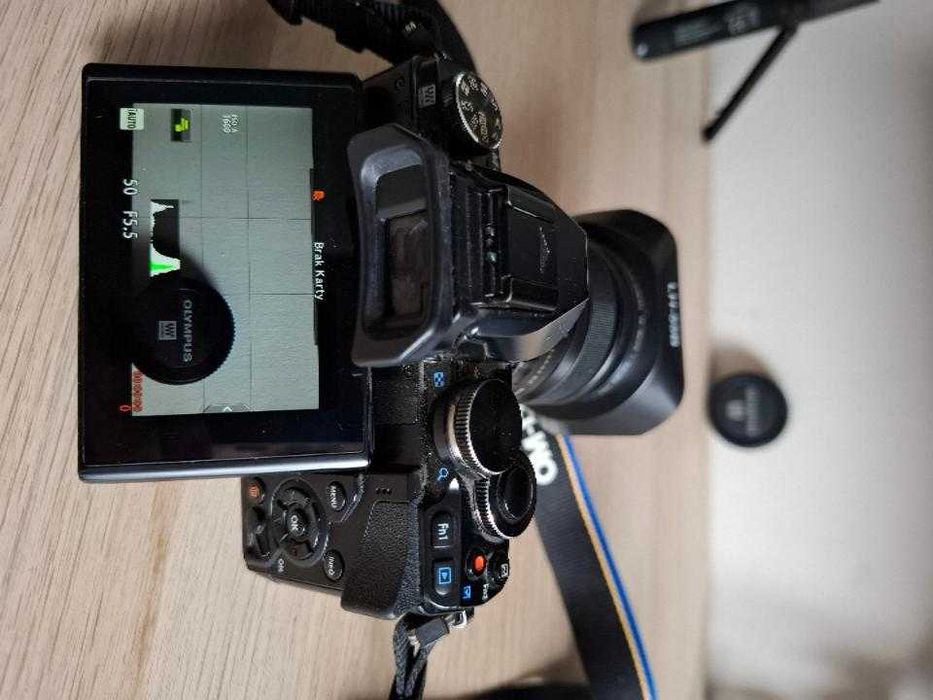 Aparat OLYMPUS E-M10 + Obiektyw M.ZUIKO DIGITAL 12-50 mm f/3.5-6.3 EZ