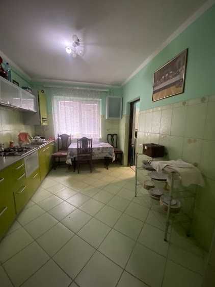 продається будинок с Керстенці (40 км від Чернівців)