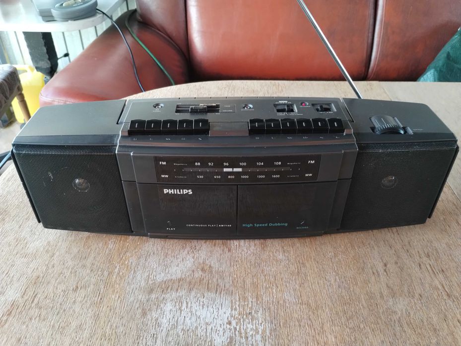 Philips. Radiomagnetofon stereo. Jamnik.