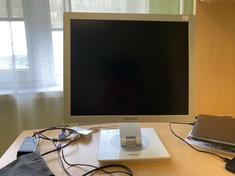 Монітор 19 SAMSUNG SyncMaster 970p