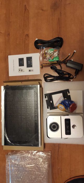 Домофон 10-дюймовий екран . Комплект Tuya Smart с поддержкой WI-FI