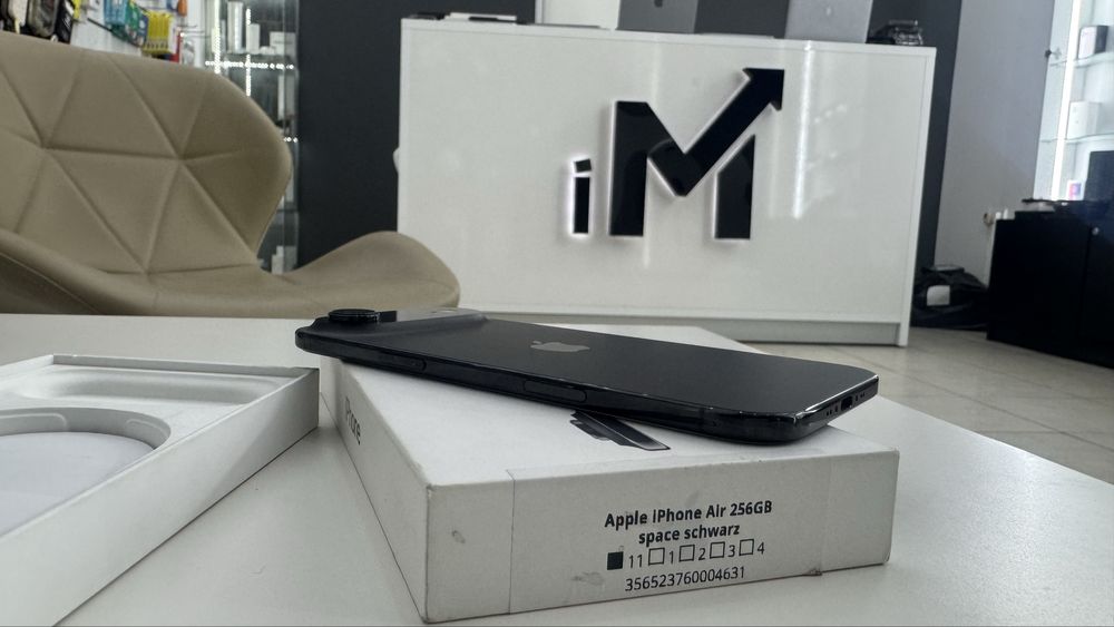 iPhone 17 Air 256Gb Space Black Open Box 100% АКБ 66 циклів Вітрина